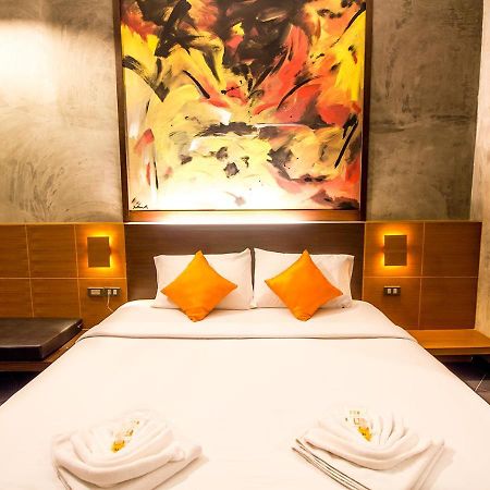 B2 Airport Hotel Chiang Mai Buitenkant foto