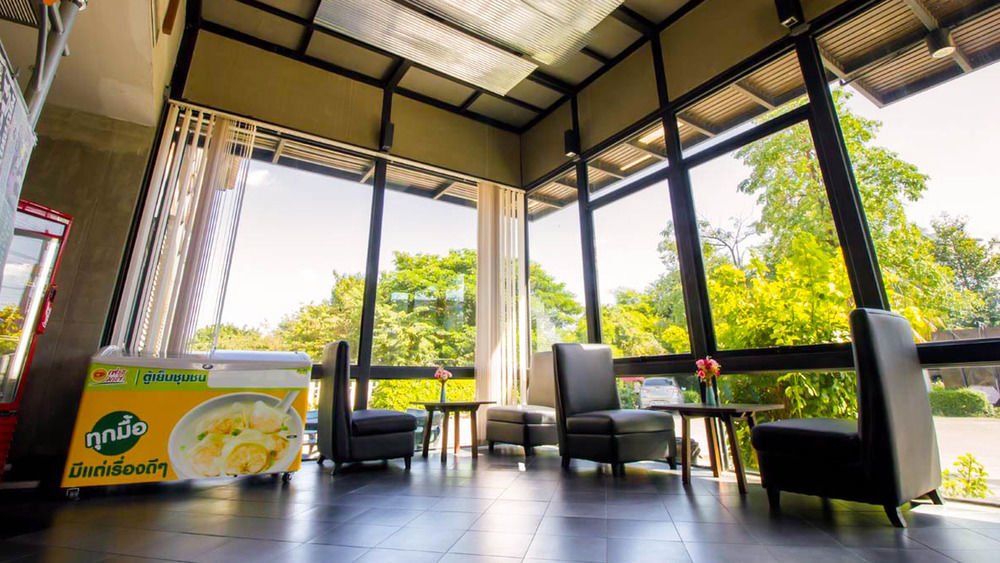 B2 Airport Hotel Chiang Mai Buitenkant foto