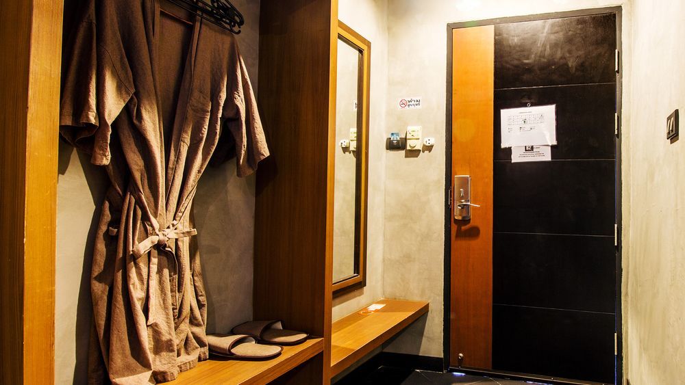 B2 Airport Hotel Chiang Mai Buitenkant foto
