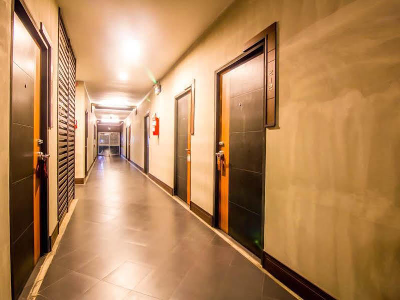 B2 Airport Hotel Chiang Mai Buitenkant foto