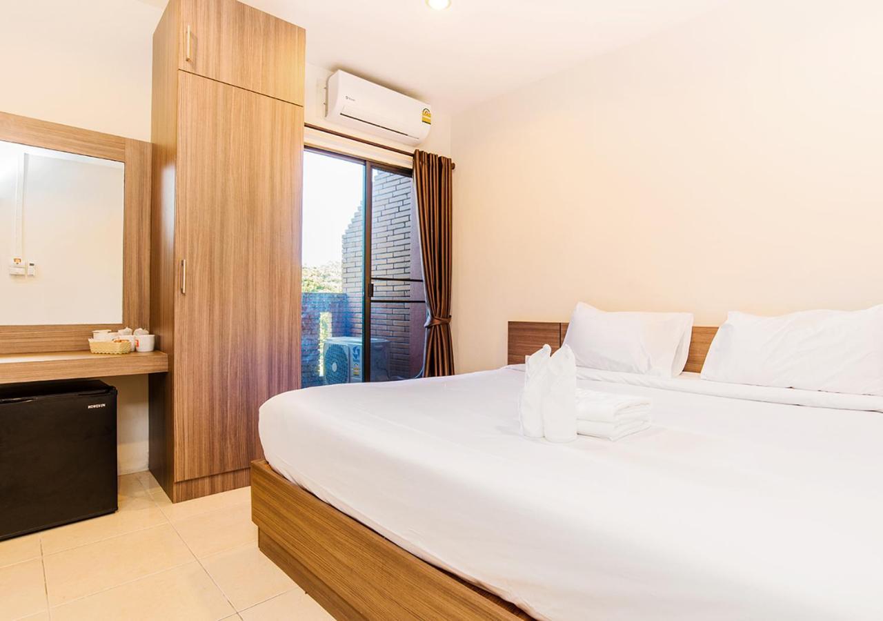 B2 Airport Hotel Chiang Mai Buitenkant foto