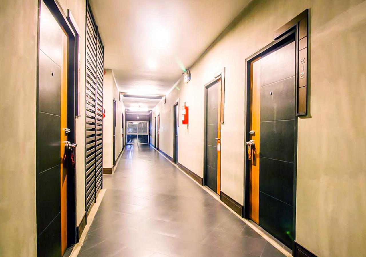 B2 Airport Hotel Chiang Mai Buitenkant foto